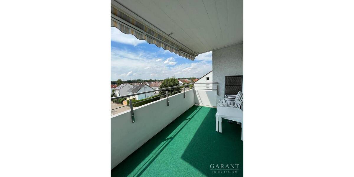 *** Sonnige Wohnung in ruhiger Lage mit Weitblick *** 3 zimmer