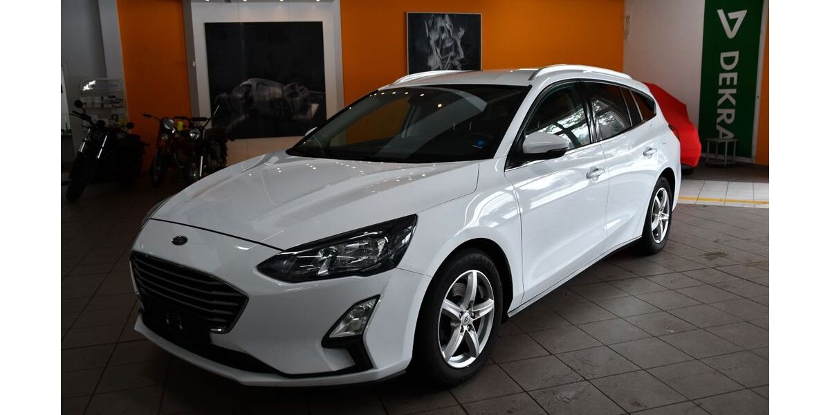 Ford Focus 210.000 km 7.900 &euro; Eisenberg 07607