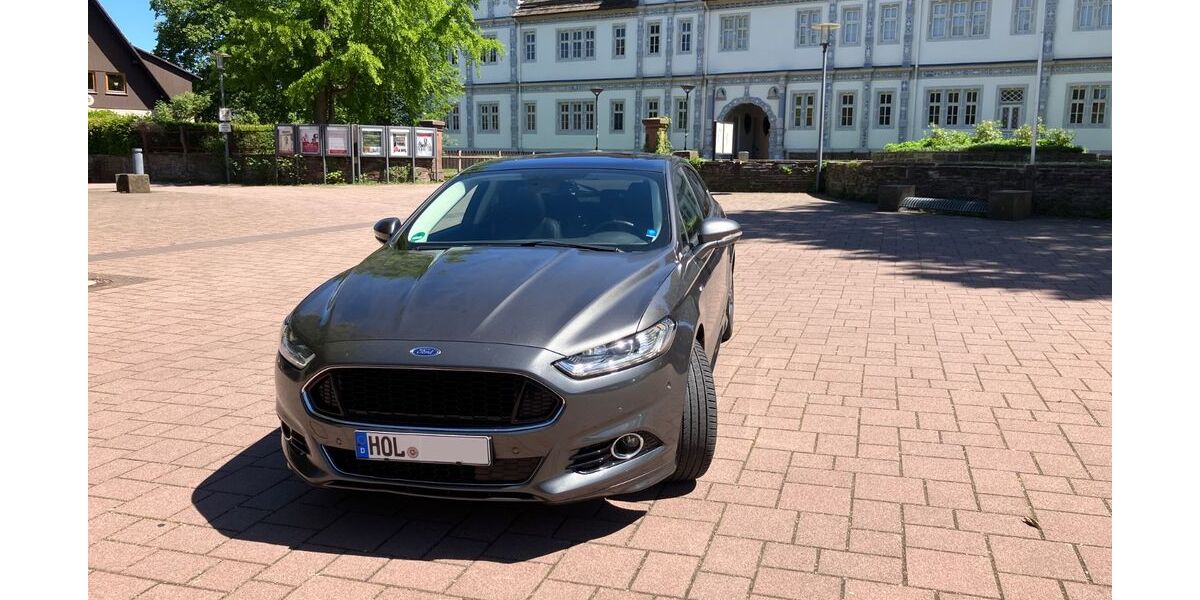 Ford Mondeo 90.000 km 14.400 &euro; Holzminden 37603