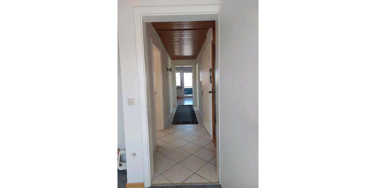 Dachgeschoßwohnung Aach - 2.5 Zimmer, 80 m&sup2;, 800&euro; | Angebot:26414082
