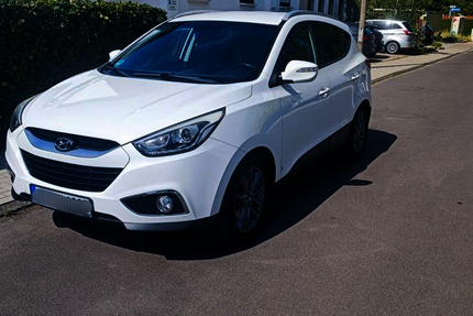 Hyundai ix35 218.000 km 6.200 &euro; Troisdorf 53842