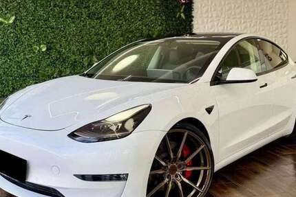 Tesla Model 3 37.558 km 17.800 &euro; Langenneufnach 86863