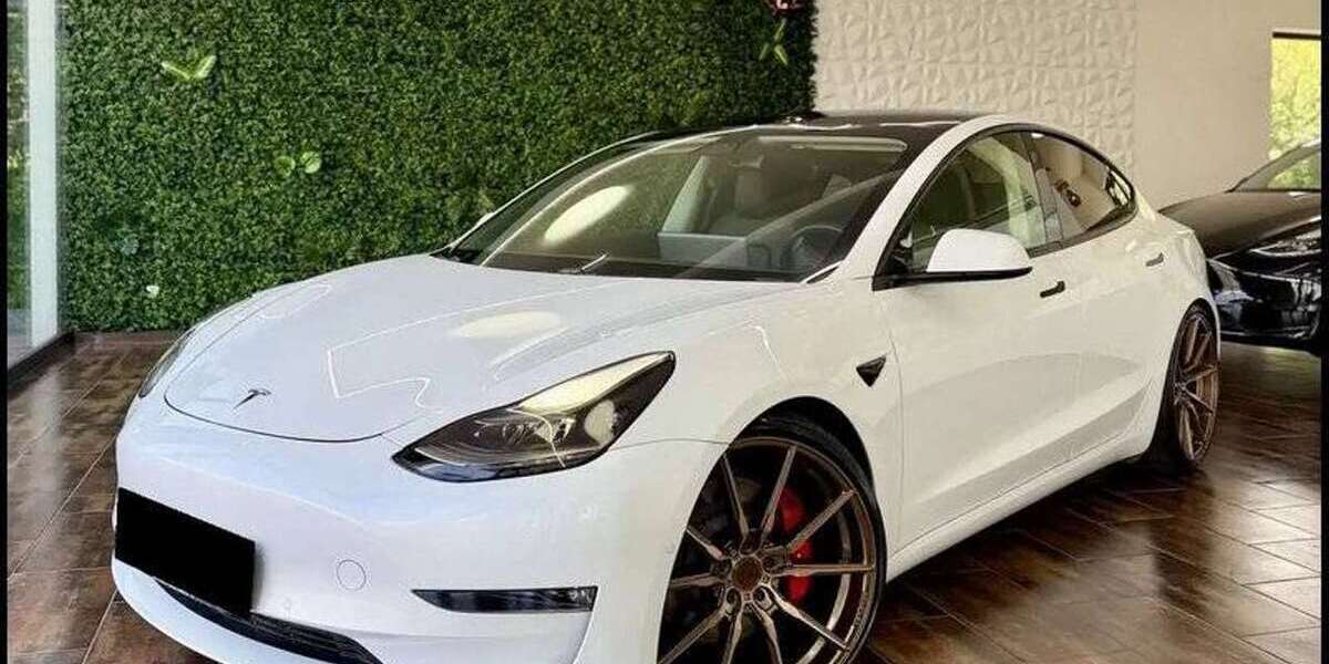 Tesla Model 3 37.558 km 17.800 &euro; Langenneufnach 86863