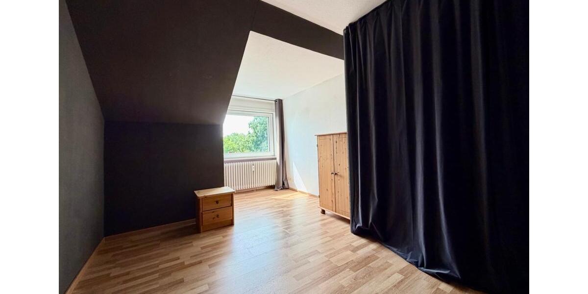 Dachgeschoßwohnung Heide - 3 Zimmer, 79 m&sup2;, 125.000&euro; | Angebot:27098579