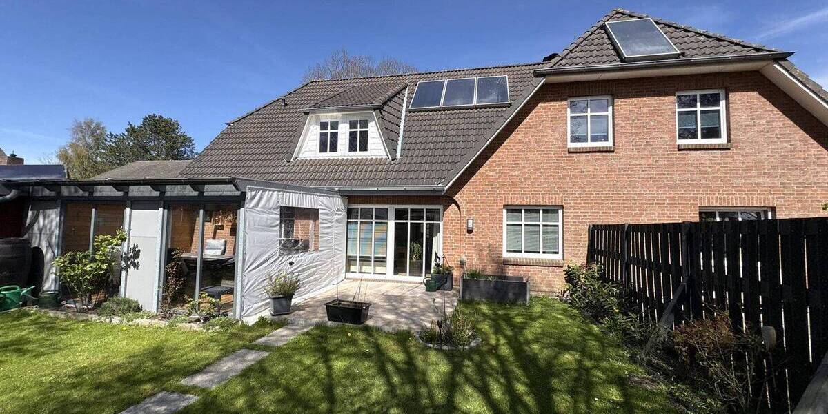 Mehrfamilienhaus, Wohnhaus Risum-Lindholm Lindholm - 9 Zimmer, 301 m&sup2;, 479.000&euro; | Angebot:26392122