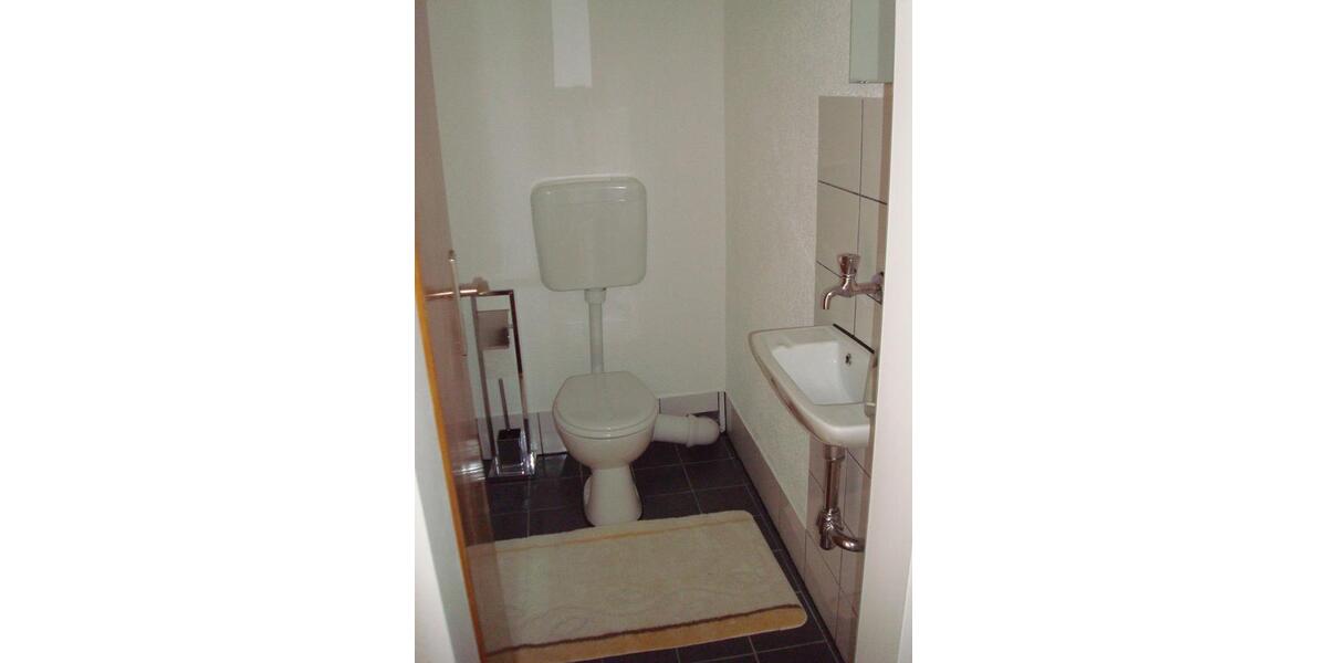 Dachgeschoßwohnung Villingen-Schwenningen Schwenningen - 1 Zimmer, 10 m&sup2;, 280&euro; | Angebot:26475896