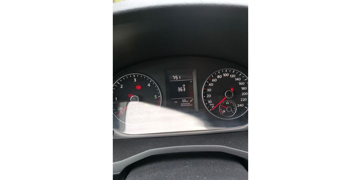 VW Caddy 243.400 km 16.900 &euro; Bad Karlshafen 34385