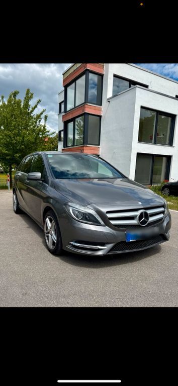 Mercedes-Benz B 200 87.000 km 12.999 € Höchstädt 89420