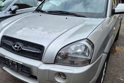 Hyundai TUCSON 124.400 km 3.300 &euro; Hannover 30519