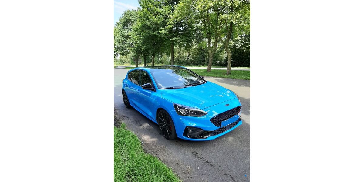Ford Focus 38.500 km 28.500 &euro; Kölln-Reisiek 25337