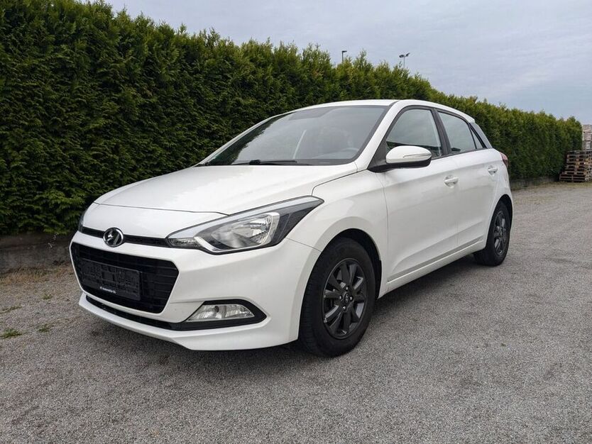 i20