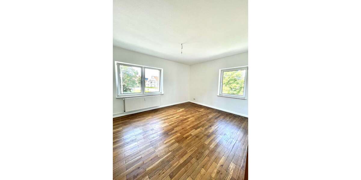 Wohnung zum Mieten in Wolfen 556,71 € 79.53 m² 4 zimmer