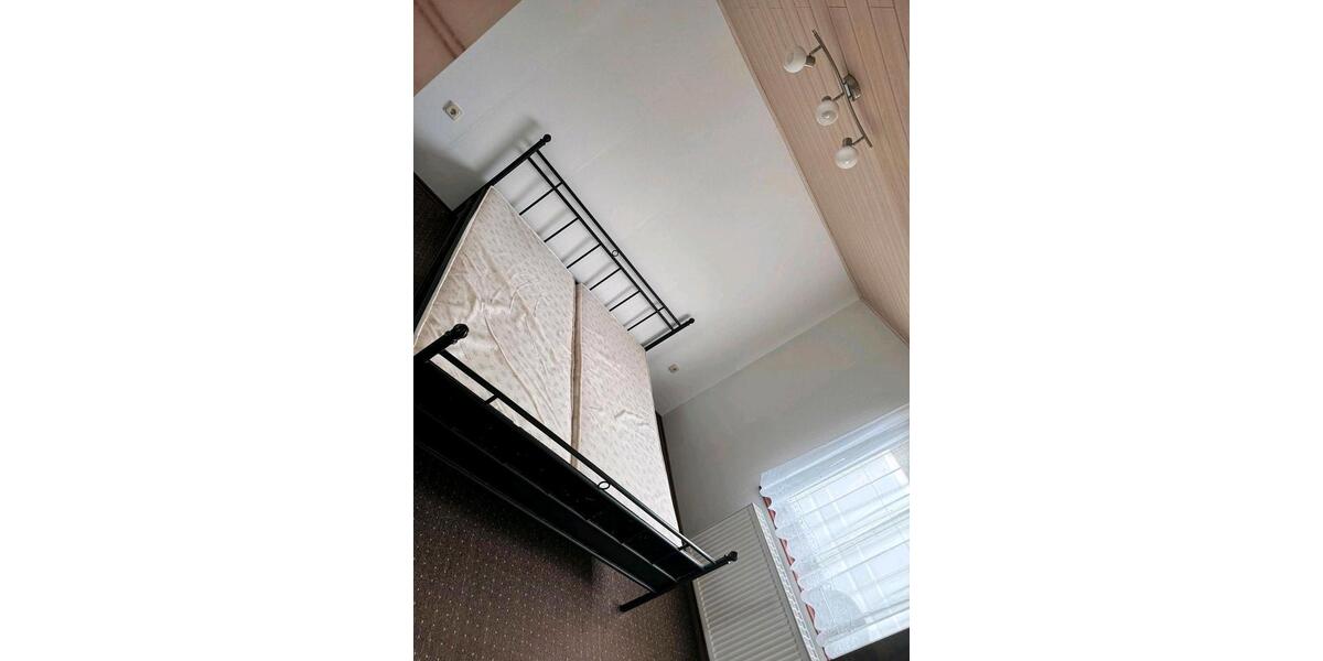 Einfamilienhaus Mehren - 8 Zimmer, 110 m&sup2;, 250.000&euro; | Angebot:25915413