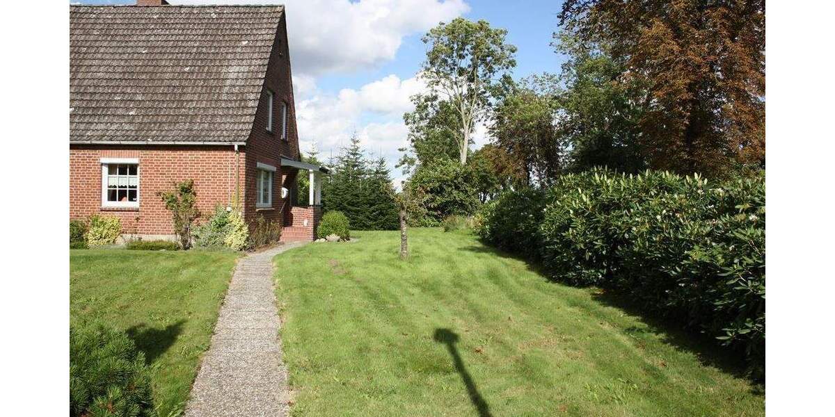 Einfamilienhaus Nordleda - 6 Zimmer, 149 m&sup2;, 224.000&euro; | Angebot:25675845