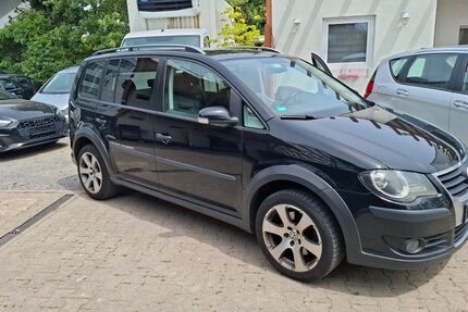 VW Touran 290.000 km 2.850 &euro; Walldorf (bei Heidelberg) 69190