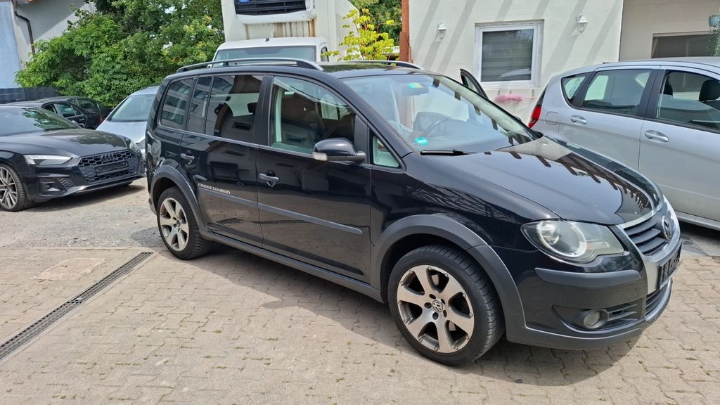 VW Touran 290.000 km 2.850 &euro; Walldorf (bei Heidelberg) 69190