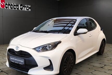 Toyota Yaris 32.097 km 14.360 &euro; Schiffweiler 66578
