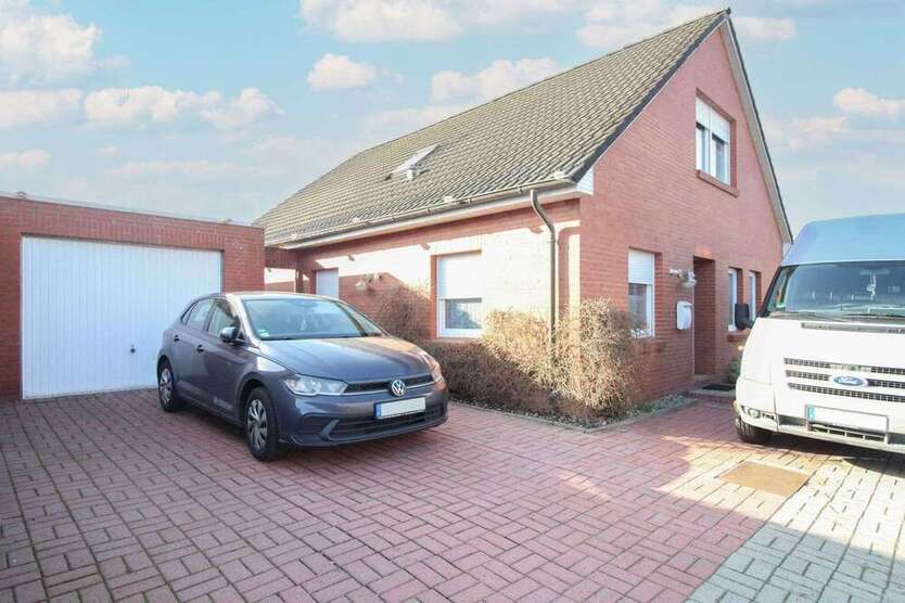 Haus zum Kaufen in Hage 229.000 € 122.22 m²