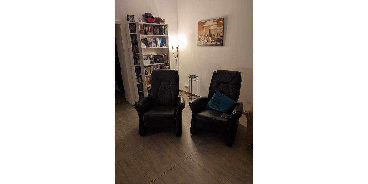 Etagenwohnung Hattingen - 5 Zimmer, 125 m&sup2;, 1.250&euro; | Angebot:24344944