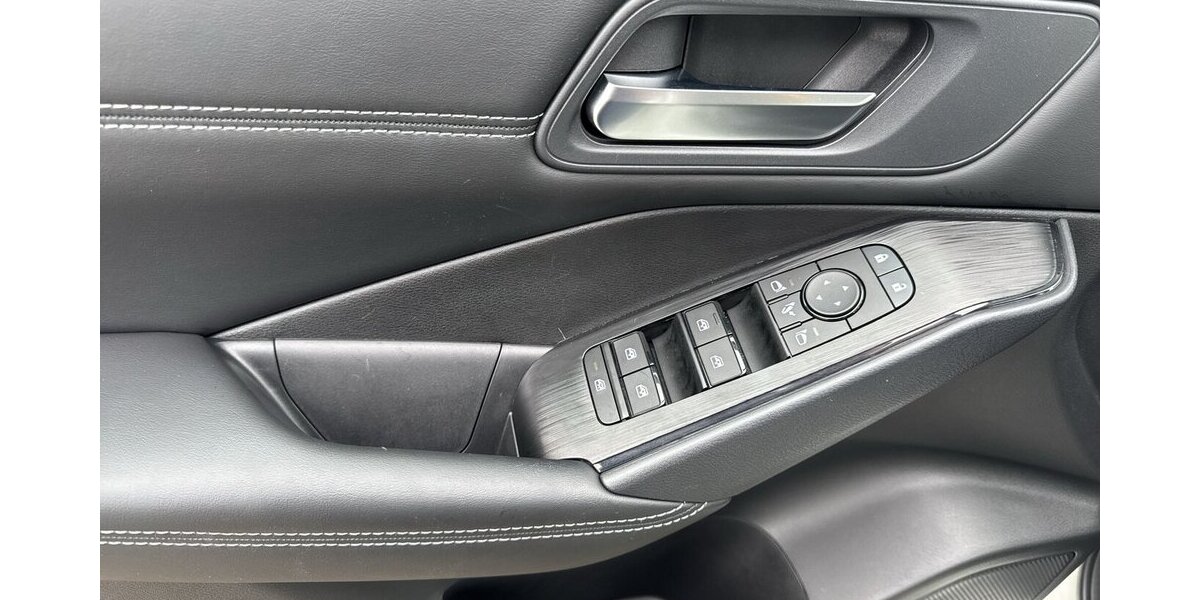 Nissan Qashqai Accenta *Xtronic/SHZG/Navi-App/Kamera/ICC/ 23.631 km 23.990 &euro; Bamberg 96052