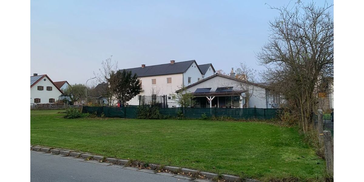 Zwei Einfamilienhäuser mit viel Platz im Zentrum von 84085 Langquaid - Einfamilienhaus Langquaid | Angebot:26624418