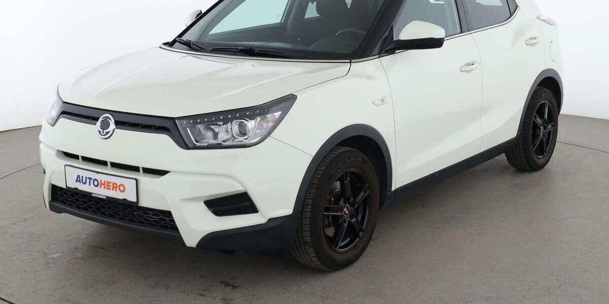 SsangYong Tivoli 80.696 km 9.790 &euro; Köln 50739