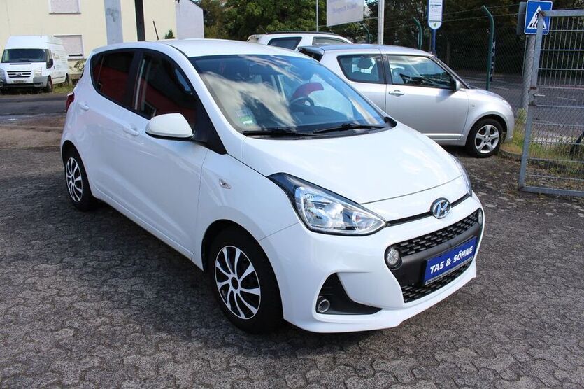 i10