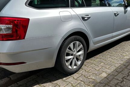 Skoda Octavia 144.000 km 15.900 &euro; Wallhausen 55595