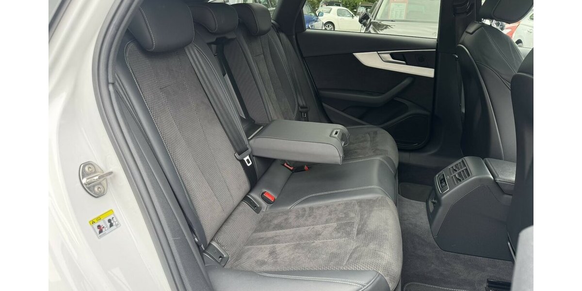 Audi A4 AVANT 40TDI QUATTRO SPORT/PANO/DAB/LED/1.HAND 65.890 km 25.900 &euro; Villingen-Schwenningen 78054