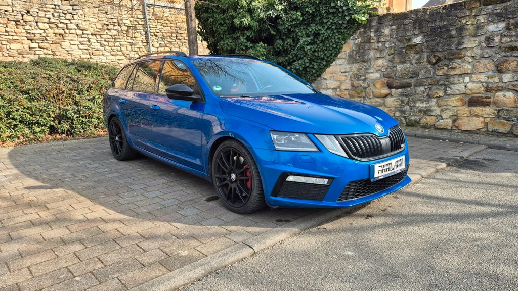 Skoda Octavia 107.000 km 18.000 &euro; Merseburg 06217