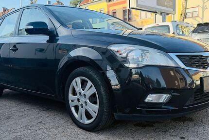 Kia ceed / Ceed 154.000 km 3.900 &euro; Saarbrücken 66115