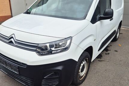Citroen Berlingo 158.000 km 6.990 € Berlin 13435