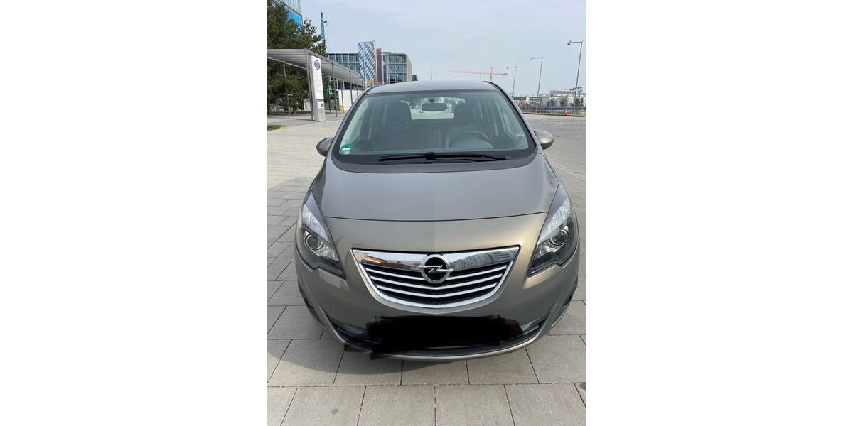 Opel Meriva 77.000 km 5.700 &euro; München 80809