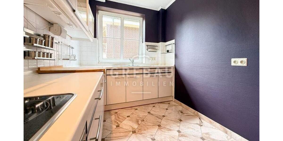 Tolle 3-Zi.-Eigentumswohnung mit Süd-Balkon und TG-Stellplatz fußläufig zum Blankeneser Markt 3 zimmer