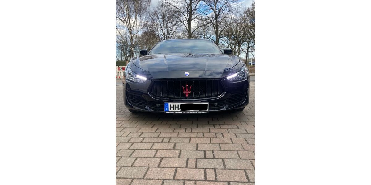Maserati Ghibli 156.670 km 18.700 &euro; Hamburg 22761