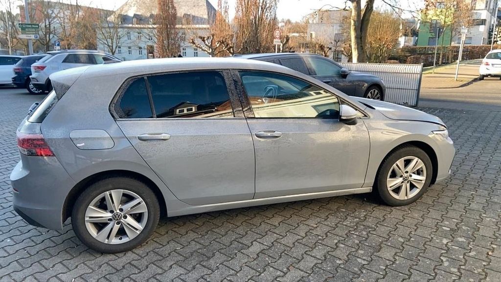 VW Golf 32.000 km 27.358 &euro; Koblenz 56070