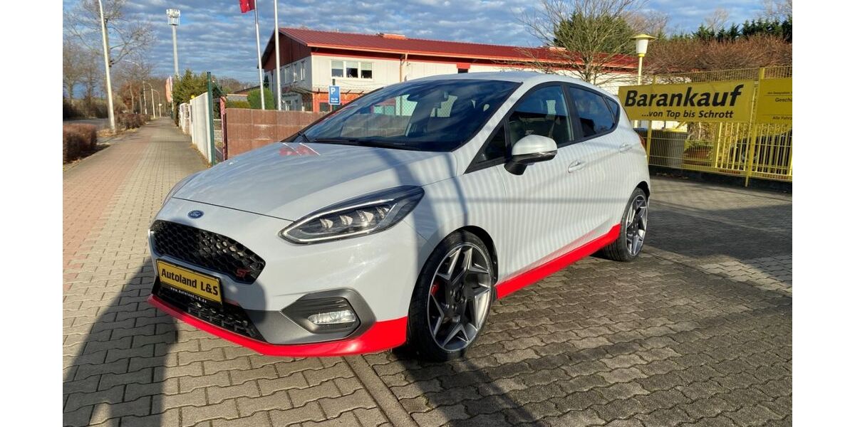 Ford Fiesta 103.934 km 13.990 &euro; Cottbus/ Groß Gaglow 03051