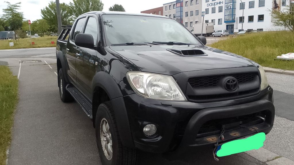 Toyota Hilux 270.000 km 12.999 &euro; Hamburg 20537