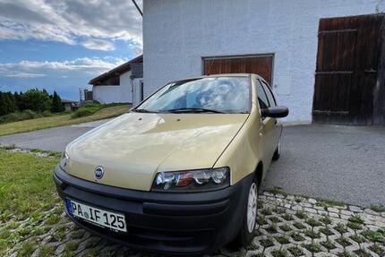 Fiat Punto 121.274 km 1.500 &euro; Passau 94032