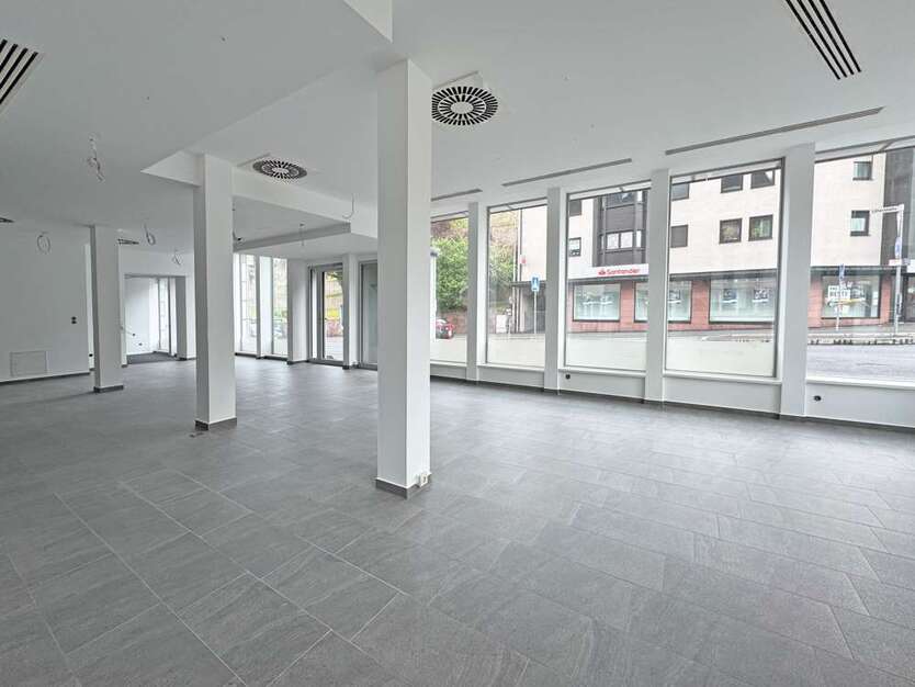 Büro in Aschaffenburg 2.000 € 165 m²