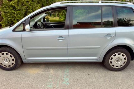 VW Touran 311.233 km 2.900 &euro; Kösching 85092