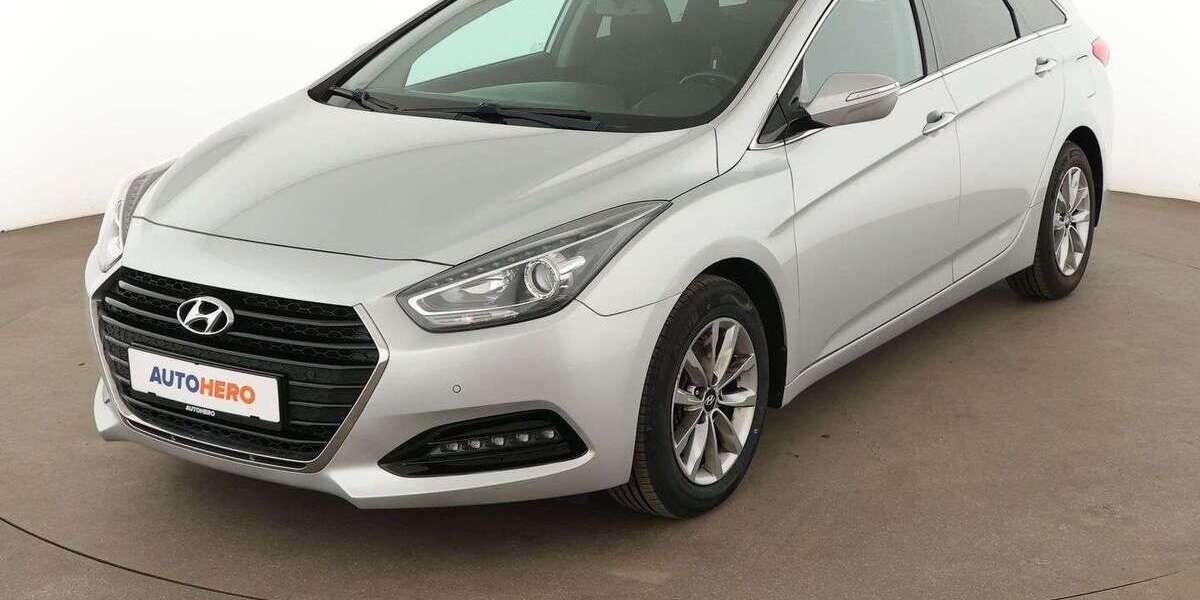 Hyundai i40 102.636 km 14.850 &euro; Dresden 01187