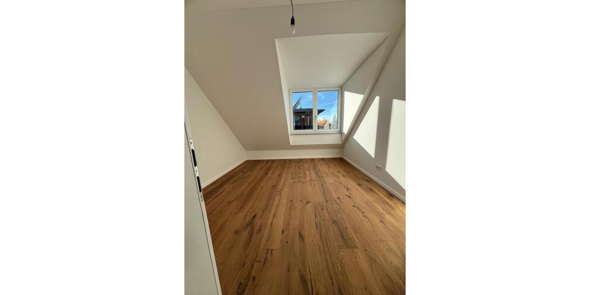 Reihenhaus München Allach-Untermenzing - 5 Zimmer, 135 m&sup2;, 1.184.000&euro; | Angebot:25634623