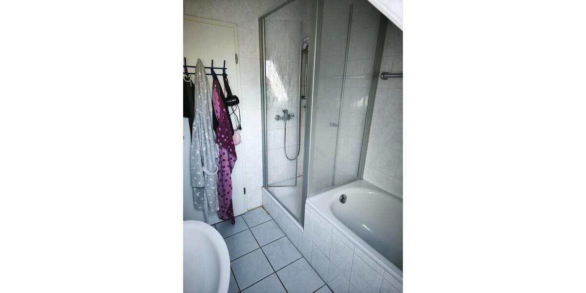 Dachgeschoßwohnung Hüllhorst - 3 Zimmer, 88 m&sup2;, 610&euro; | Angebot:26399640