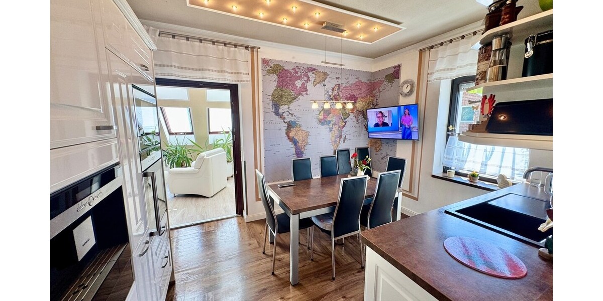 HORN IMMOBILIEN ++ RESERVIERT! Die Perle von Strasburg! Haus, Schwimmpool, Nebengebäude, 3 Kamine, 2 Garagen,EBK - Einfamilienhaus Strasburg | Angebot:27013749