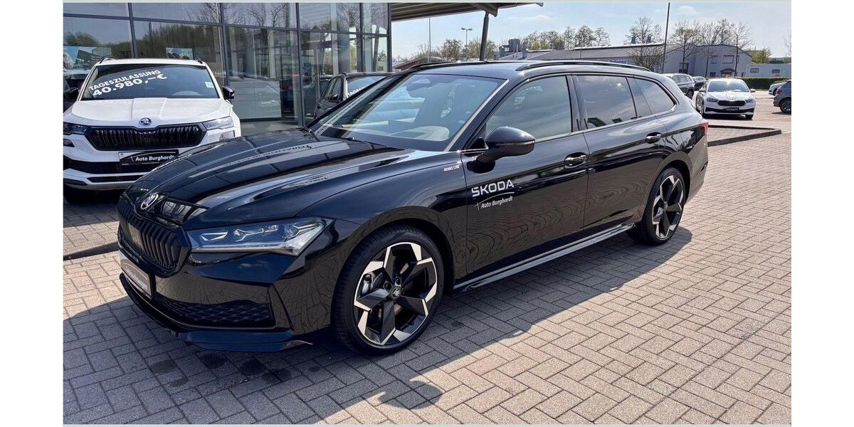 Skoda Superb 7.500 km 51.890 &euro; Bremen 28357