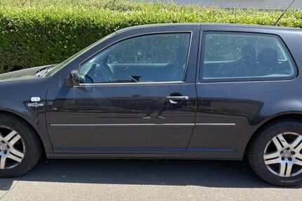 VW Golf 59.500 km 2.650 &euro; Erzenhausen 67685