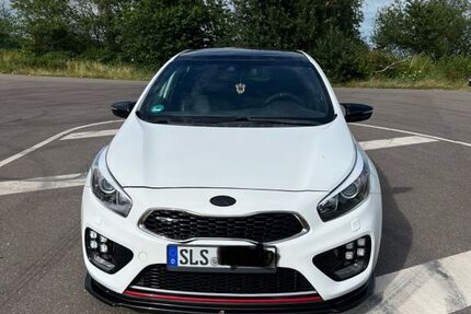 Kia ceed / Ceed 124.000 km 9.350 € Schwalbach 66773