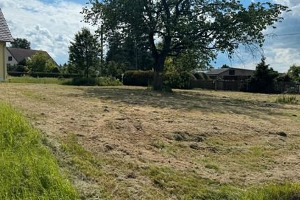 Idyllisches Baugrundstück in Ruhelage - Limbach-Oberfrohna Ortsteil Rußdorf zimmer