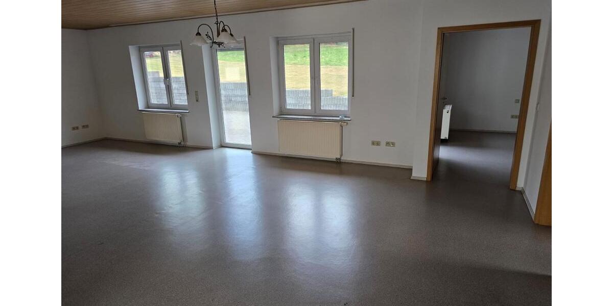 Bungalow Berschweiler bei Baumholder - 7 Zimmer, 148 m&sup2;, 329.000&euro; | Angebot:27146237